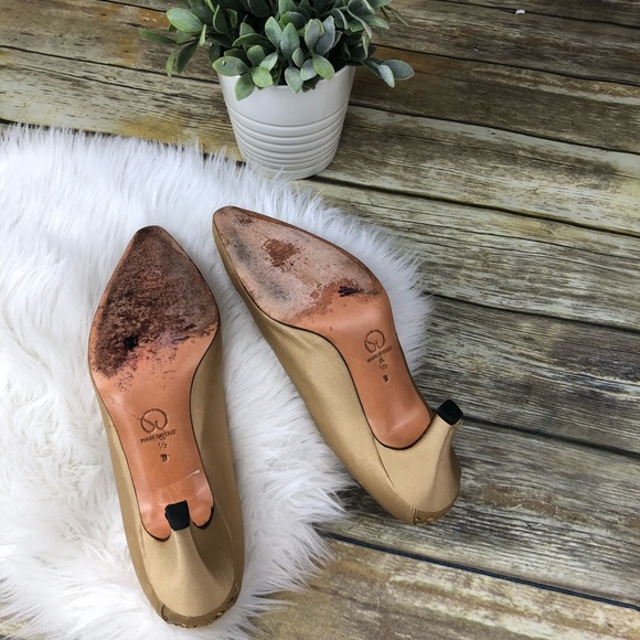 St. John Vintage Gold Embellished Heels Size 6.5 - Picture 4 of 8